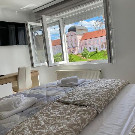 Apartman Edita Virovitica Buitenkant foto